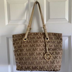 Michael Kors women’s purse